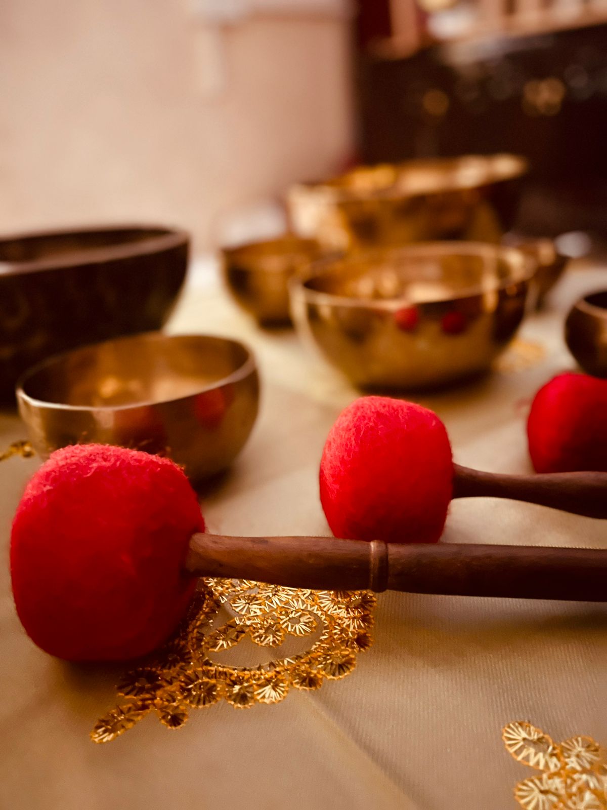 Close up on the gong sticks